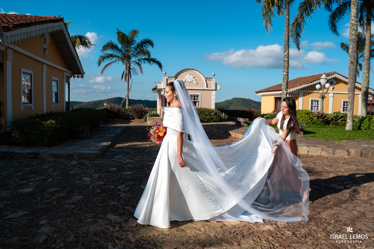 noiva estradando no villa relicario para o casamento 
