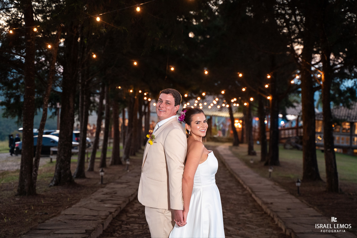 recepção do casamento no villa relicario na ciado de Ouro Preto com o melhor fotografo de Ouro Preto Israel lemos