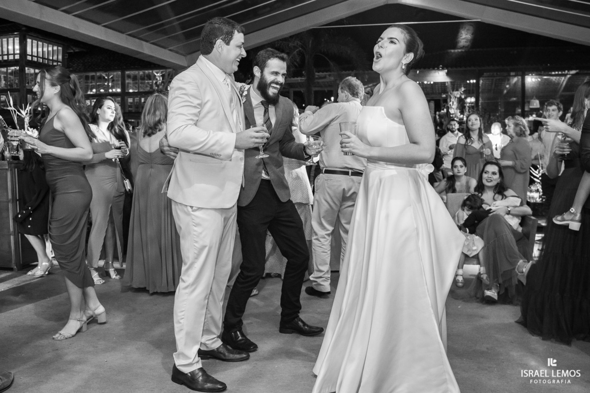 recepção do casamento no villa relicario na ciado de Ouro Preto com o melhor fotografo de Ouro Preto Israel lemos