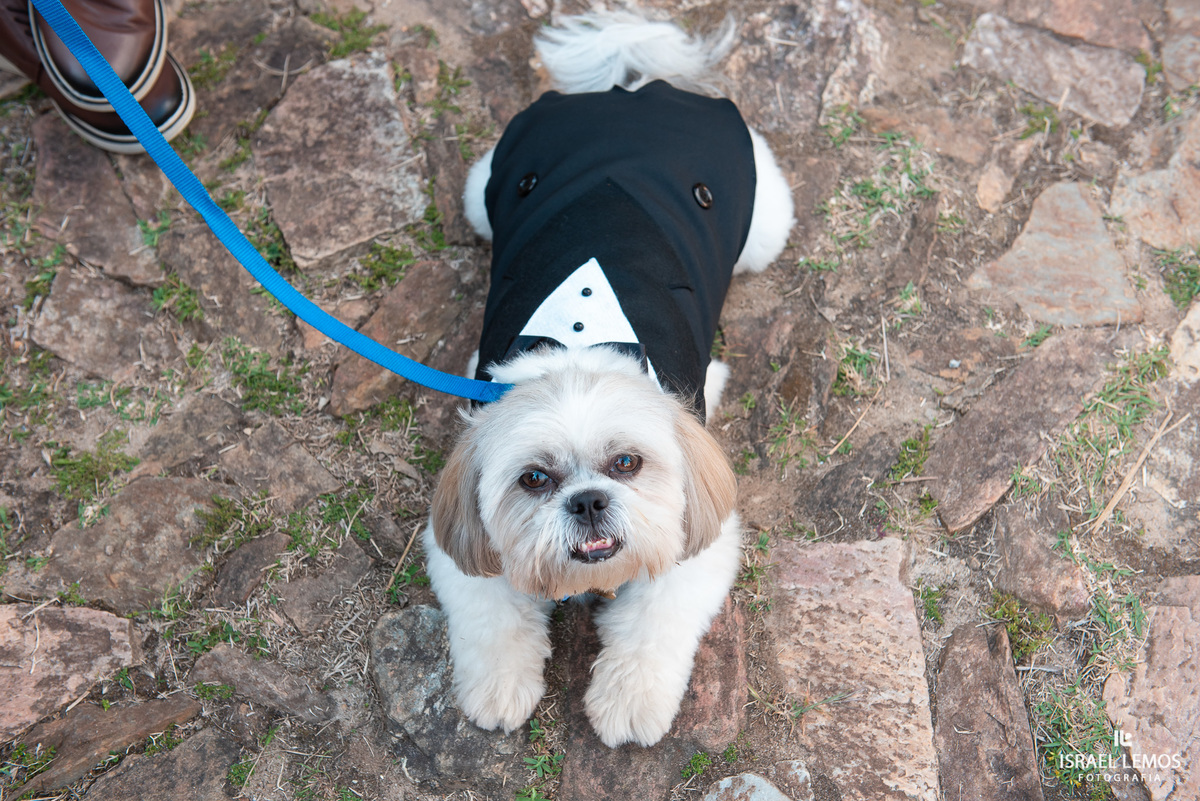 noivo no villa relicario aguardando a entrada