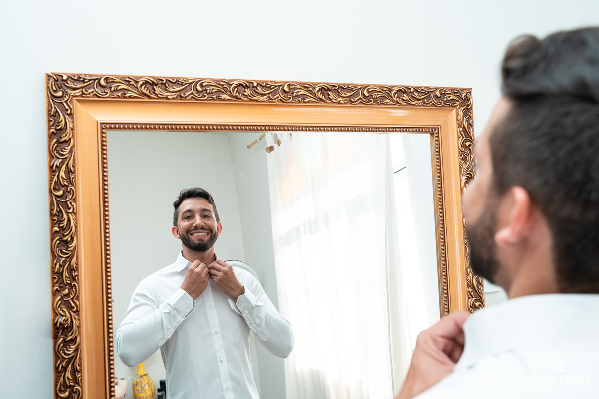 Noivo se arruma em pitangui para casamento com o fotografo Israellemos 