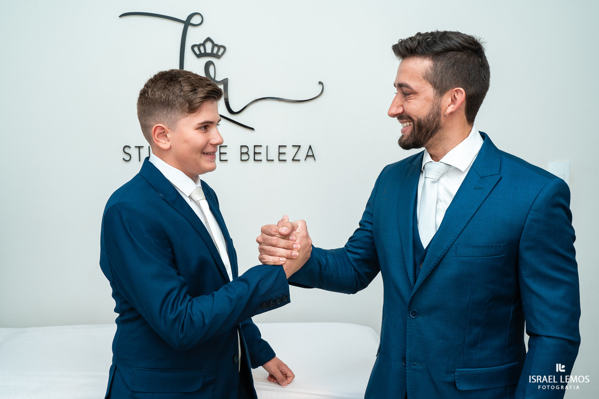 Noivo se arruma em pitangui para casamento com o fotografo Israellemos 