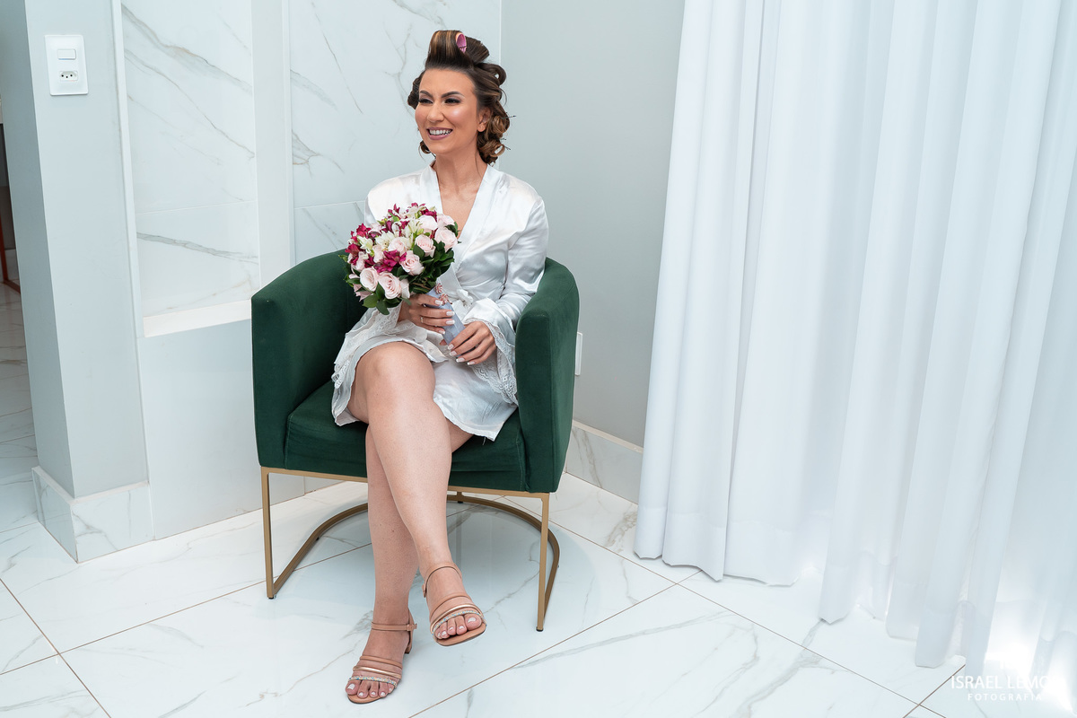 Noivo se arruma em pitangui para casamento com o fotografo Israellemos 