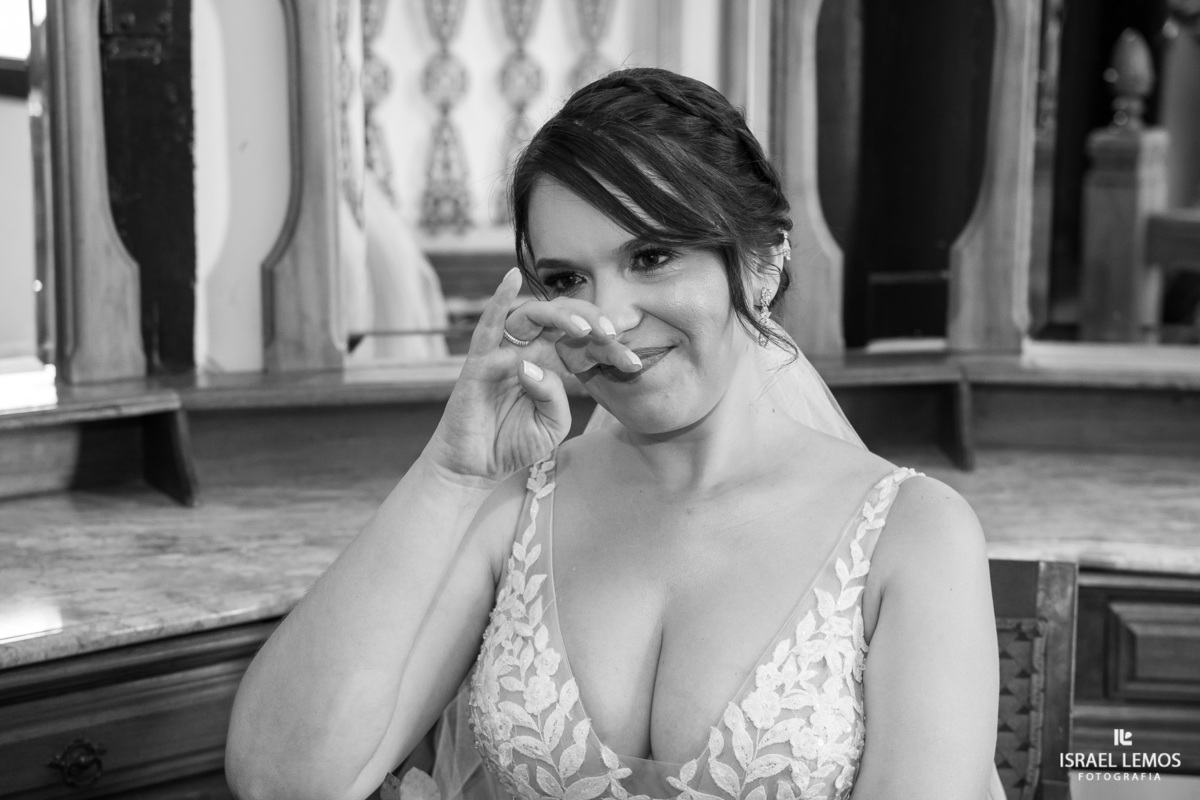 Maquiagem da noiva Luciana  na cidade de Belo Horizonte  na fazenda cacheira com fotos do fotografo de casamento Israel Lemos 