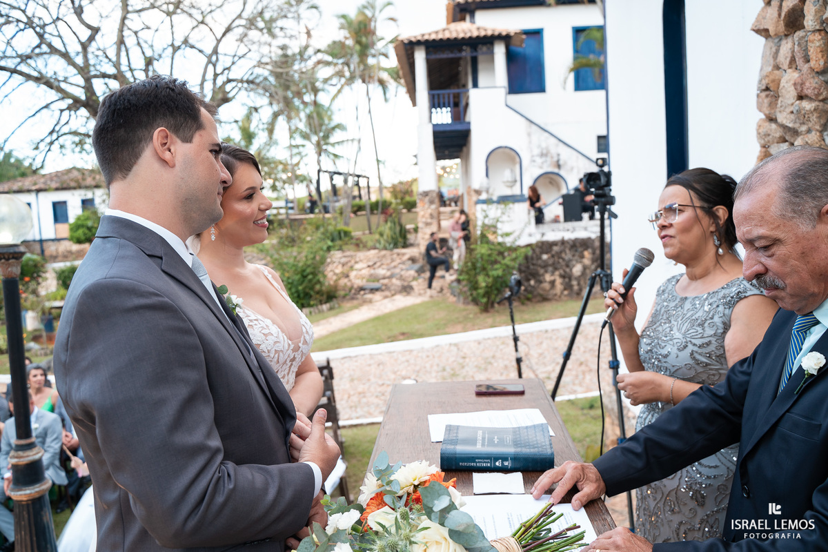 vfotografia de casamento na fazenda cachoeira na cidadde de Belo Horizonte com fotos lindas do fotografo de casamento Israel lemos