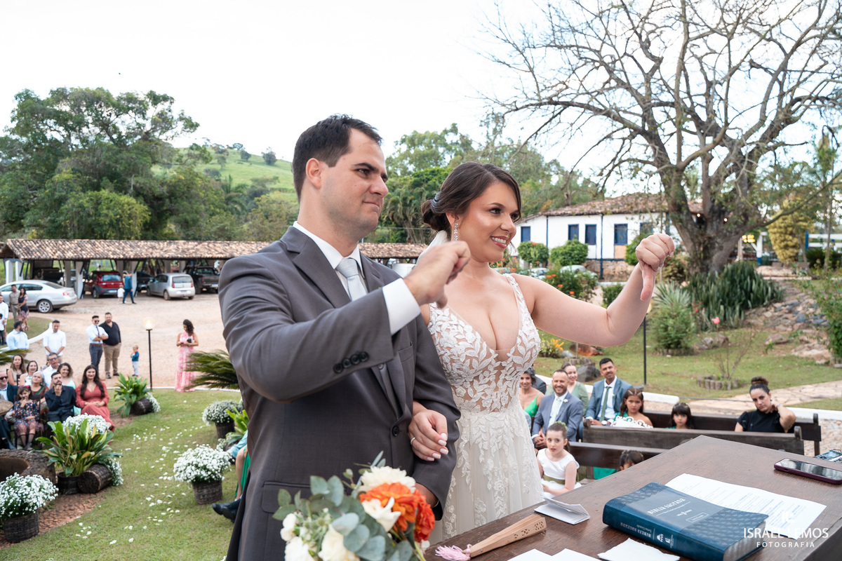 fotografia de casamento na fazenda cachoeira na cidadde de Belo Horizonte com fotos lindas do fotografo de casamento Israel lemos