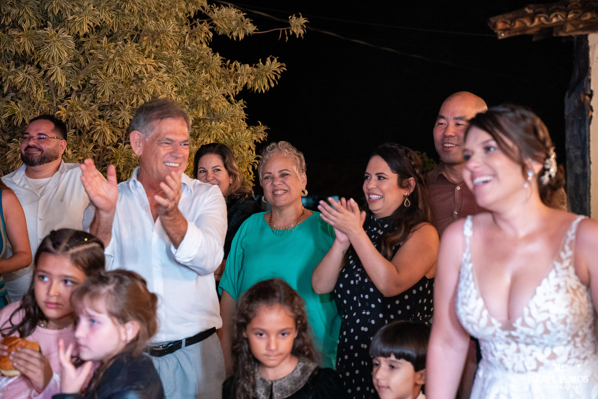 Festa de casamento fotografia de casamento na fazenda cachoeira na cidadde de Belo Horizonte com fotos lindas do fotografo de casamento Israel lemos