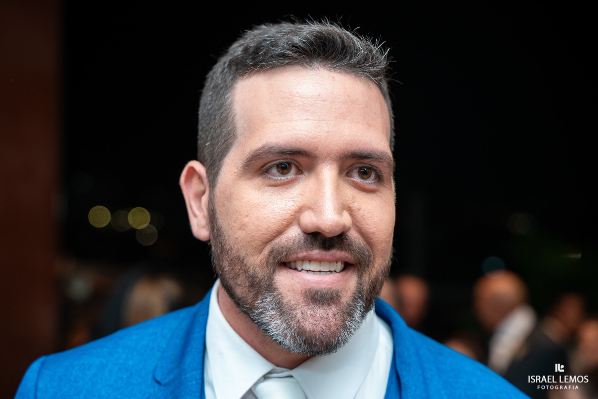 Fotografia de casamento na igreja São Francisco com fotos lindas do fotografo de casamento de Para de minas Israel lemos