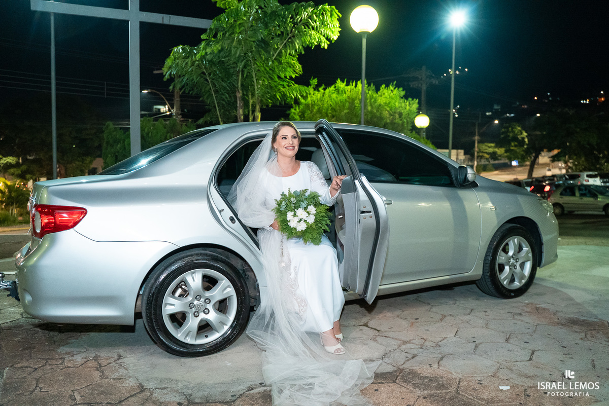 Fotografia de casamento na igreja São Francisco com fotos lindas do fotografo de casamento de Para de minas Israel lemos