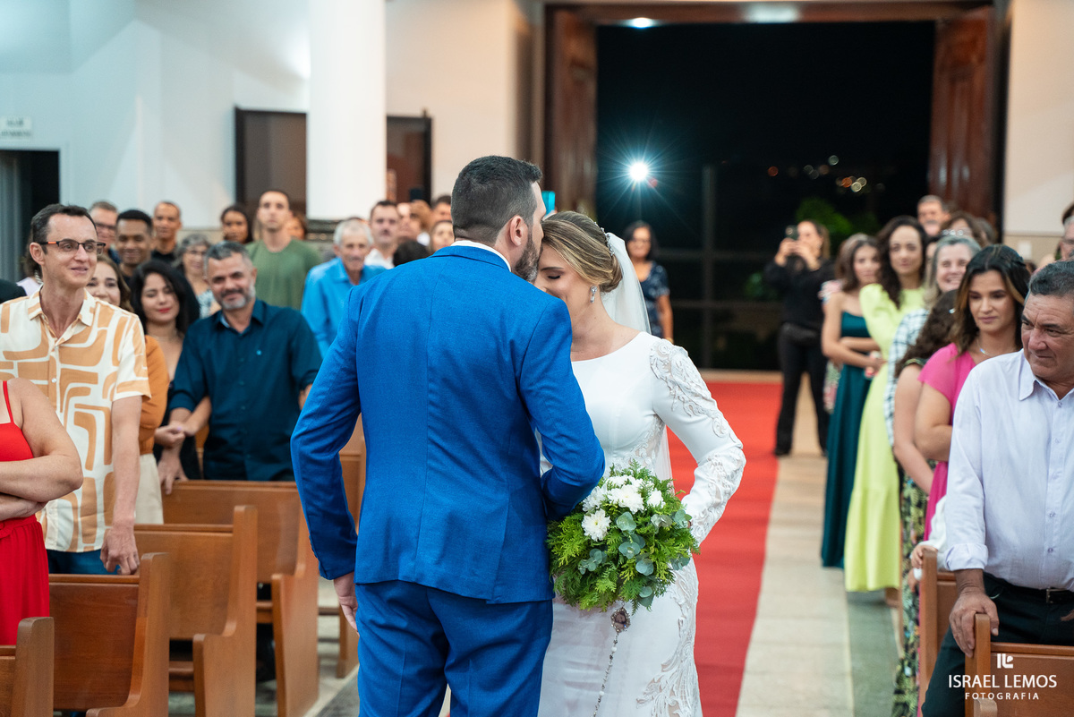 Fotografia de casamento na igreja São Francisco com fotos lindas do fotografo de casamento de Para de minas Israel lemos