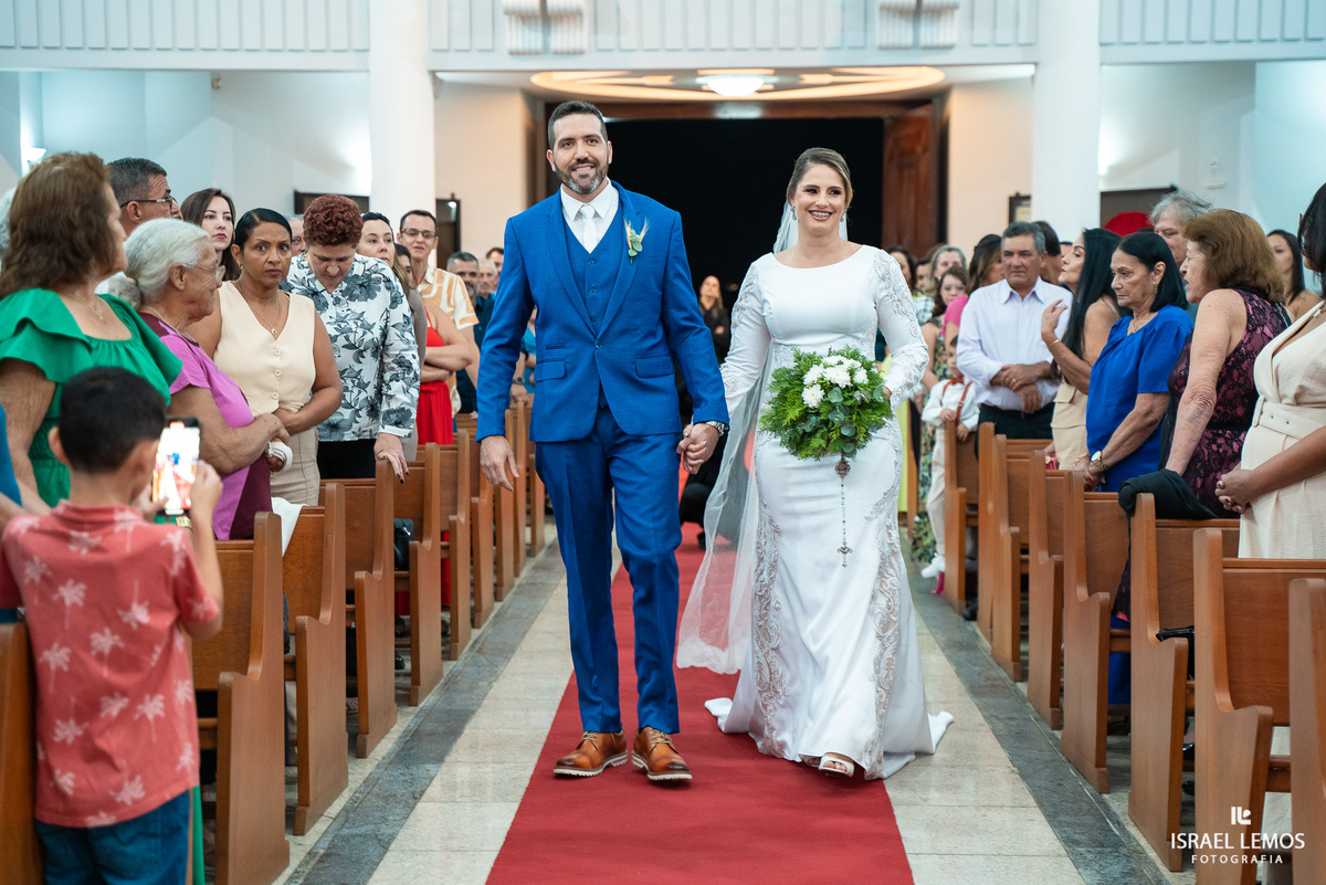 Fotografia de casamento na igreja São Francisco com fotos lindas do fotografo de casamento de Para de minas Israel lemos