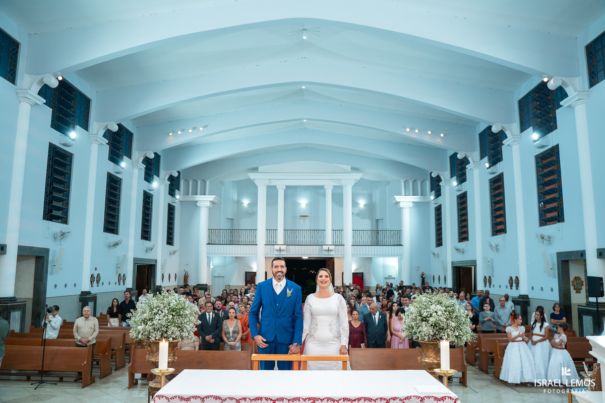 Fotografia de casamento na igreja São Francisco com fotos lindas do fotografo de casamento de Para de minas Israel lemos para de minas