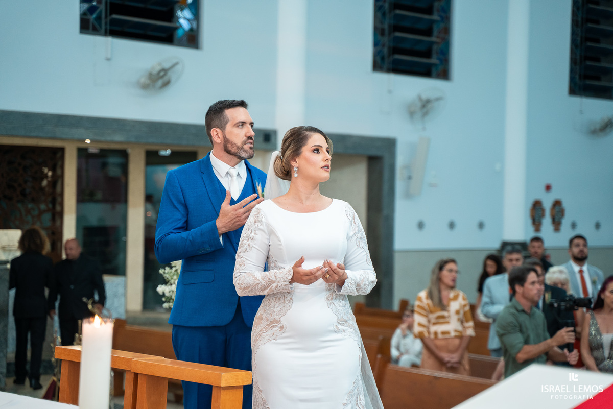 Fotografia de casamento na igreja São Francisco com fotos lindas do fotografo de casamento de Para de minas Israel lemos para de minas