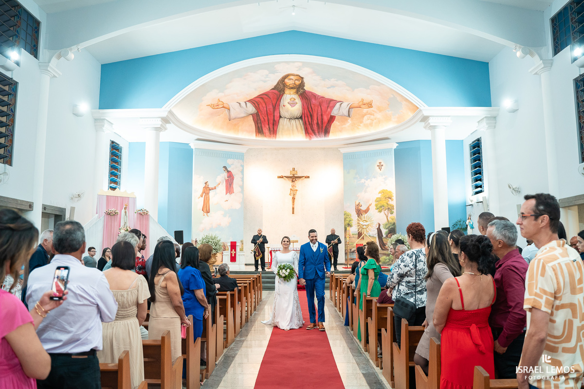 Fotografia de casamento na igreja São Francisco com fotos lindas do fotografo de casamento de Para de minas Israel lemos para de minas
