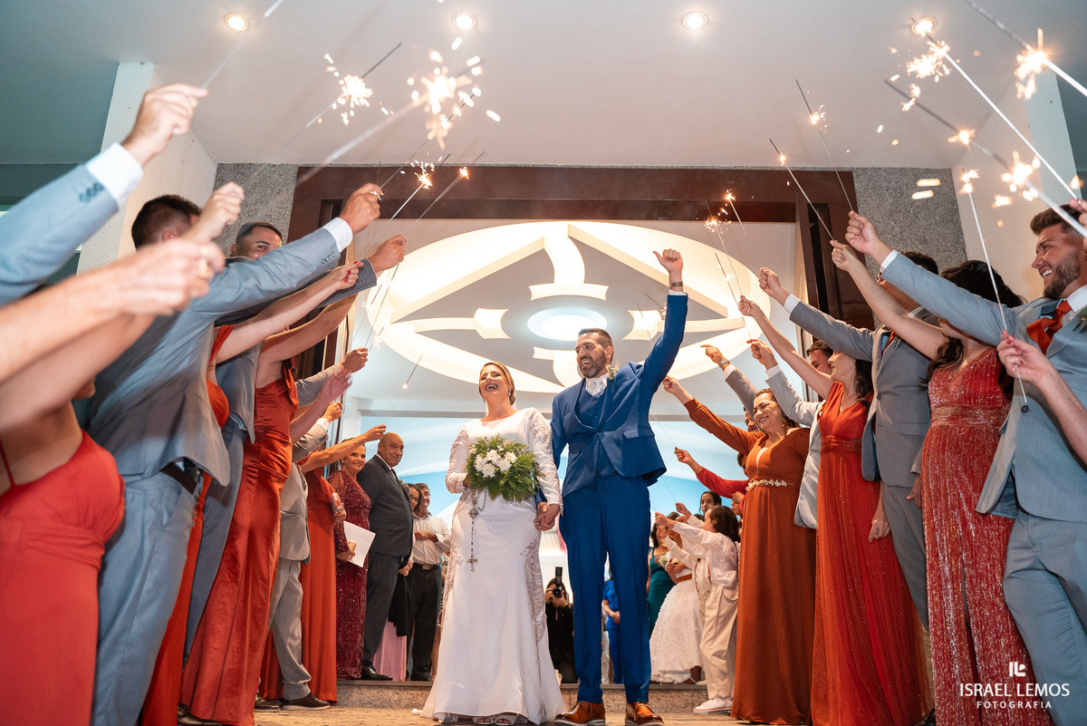 Fotografia de casamento na igreja São Francisco com fotos lindas do fotografo de casamento de Para de minas Israel lemos para de minas