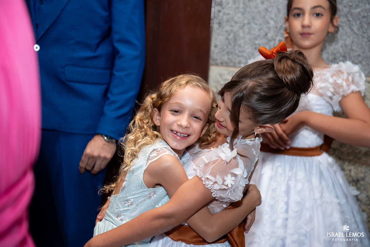Fotografia de casamento na igreja São Francisco com fotos lindas do fotografo de casamento de Para de minas Israel lemos