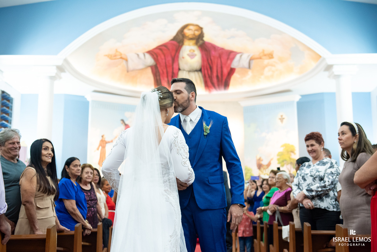 Fotografia de casamento na igreja São Francisco com fotos lindas do fotografo de casamento de Para de minas Israel lemos
