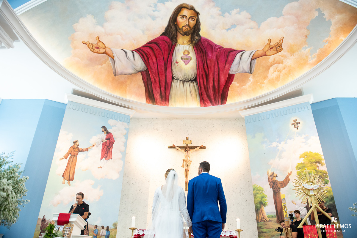 Fotografia de casamento na igreja São Francisco com fotos lindas do fotografo de casamento de Para de minas Israel lemos para de minas