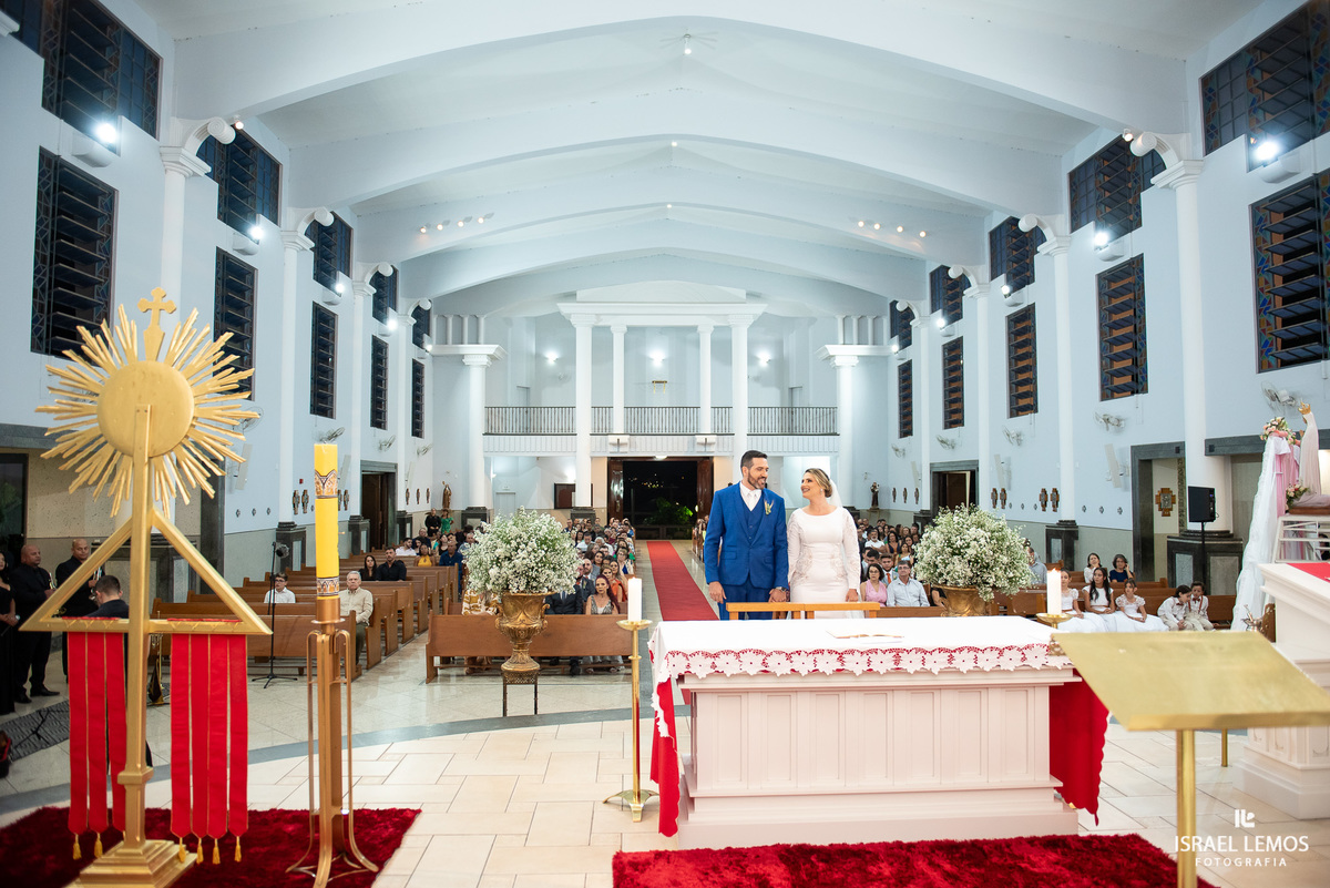 Fotografia de casamento na igreja São Francisco com fotos lindas do fotografo de casamento de Para de minas Israel lemos para de minas