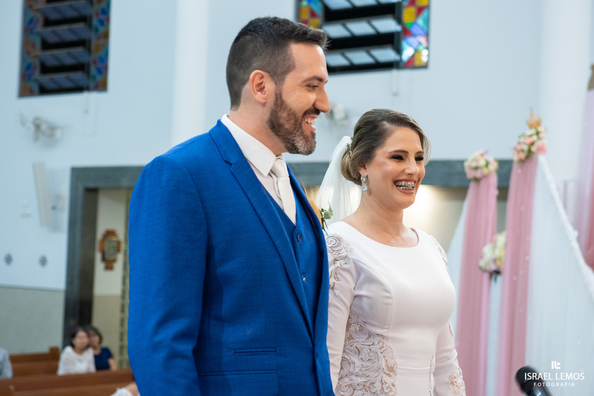 Fotografia de casamento na igreja São Francisco com fotos lindas do fotografo de casamento de Para de minas Israel lemos para de minas