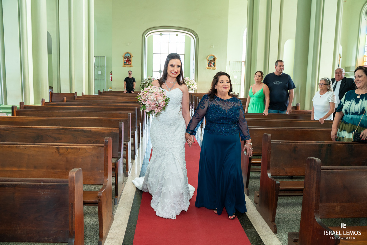 casamento na igreja nossa senhora do pilar na cidade d pitangui como melhor fotografo da cidade de pitangui israel lemos fotografia 