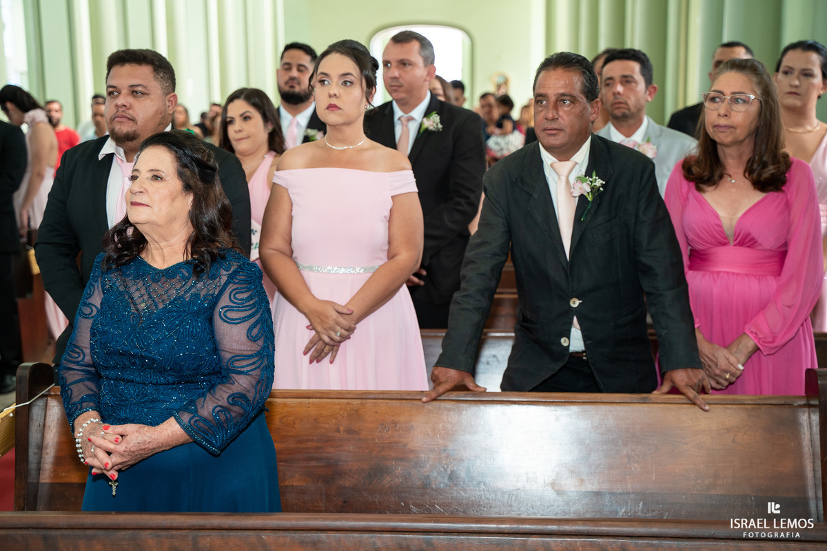 casamento na igreja nossa senhora do pilar na cidade d pitangui como melhor fotografo da cidade de pitangui israel lemos fotografia 