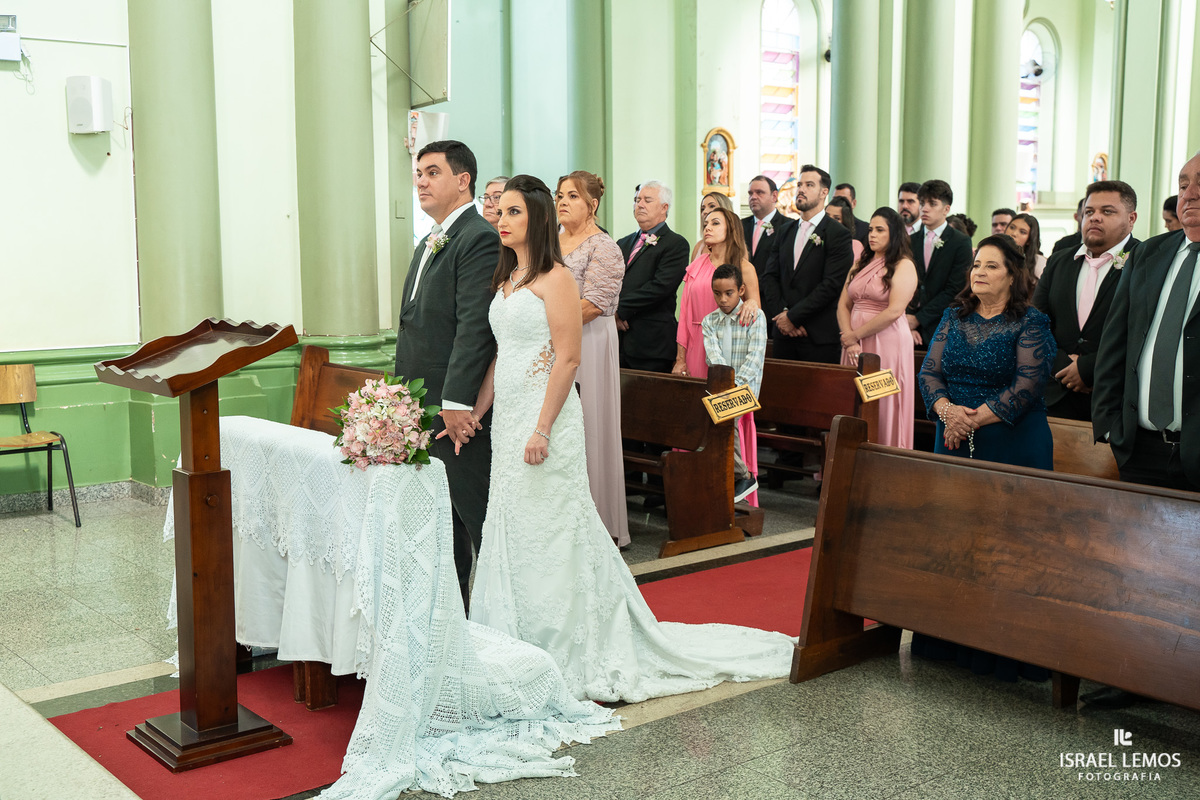 casamento na igreja nossa senhora do pilar na cidade d pitangui como melhor fotografo da cidade de pitangui israel lemos fotografia 