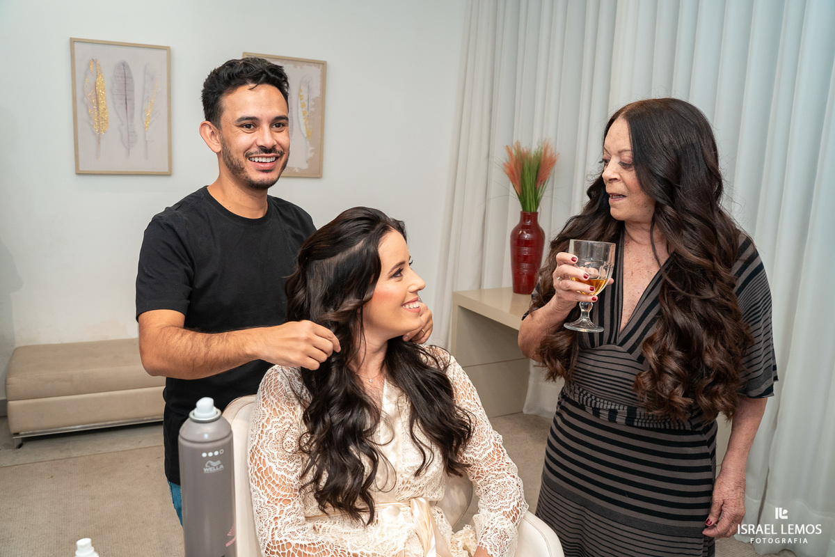 como fazer making of da noiva no espaco do maquiador se arrumando em Para de minas  com o fotografo Israel lemos fotografo de para de minas