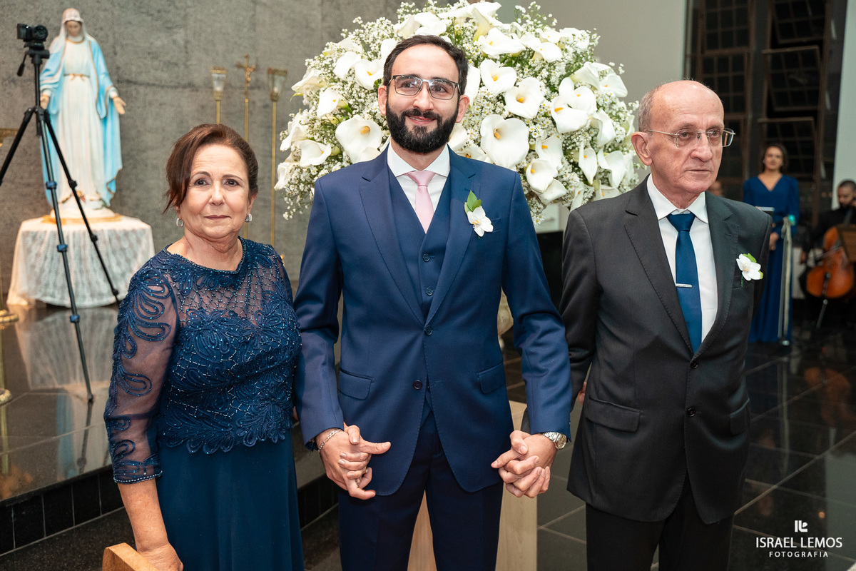 Como casar na igreja Sao sebastião em Para de Minas com o fotogafo de casamento Israel lemos o melhor fotografo d para de minas