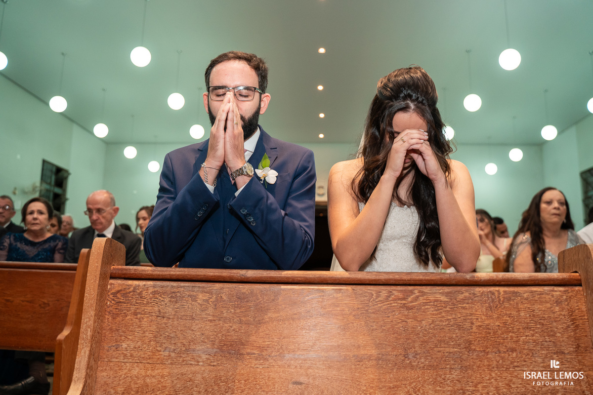 casamento na igreja de Para de minas Sao sebastião com fotos lindas do fotografo d casamento Israel lemos