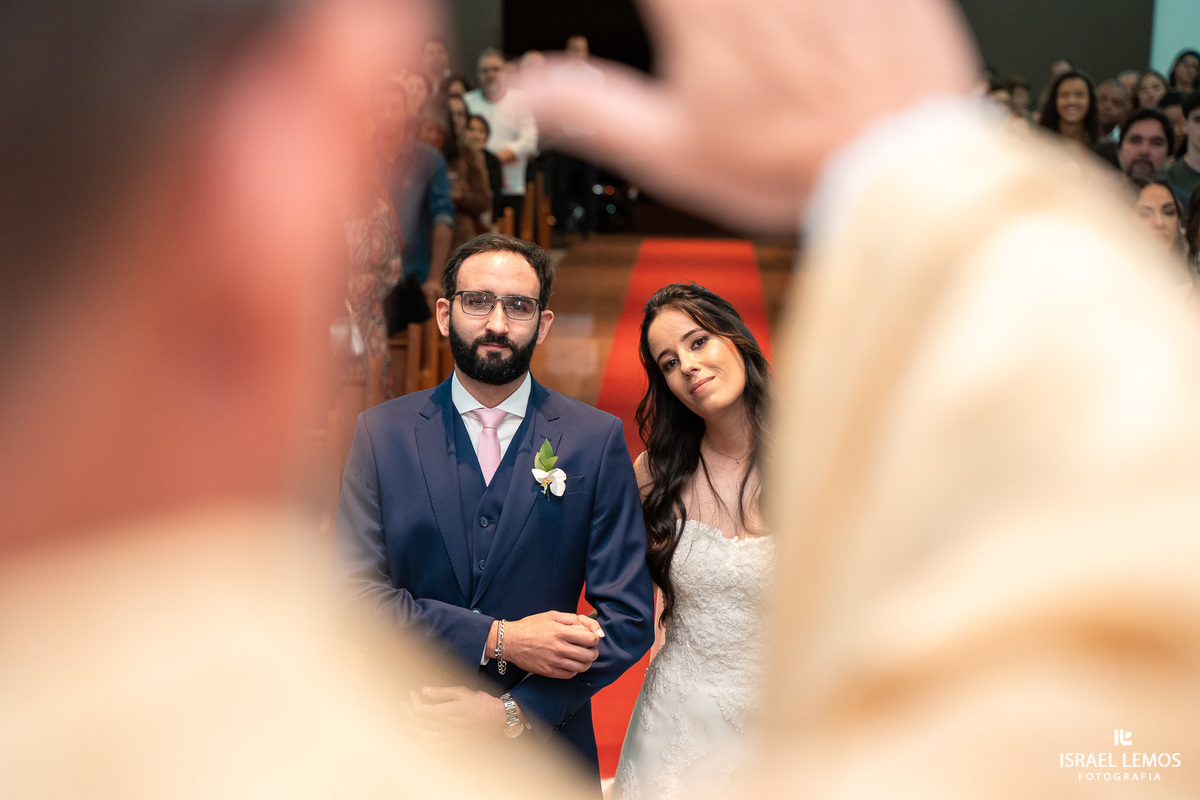 casamento na igreja de Para de minas Sao sebastião com fotos lindas do fotografo d casamento Israel lemos