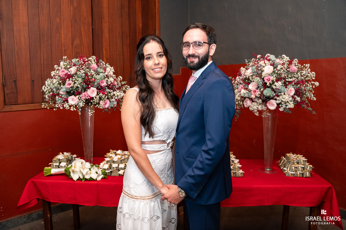 casamento na igreja de Para de minas Sao sebastião com fotos lindas do fotografo d casamento Israel lemos
