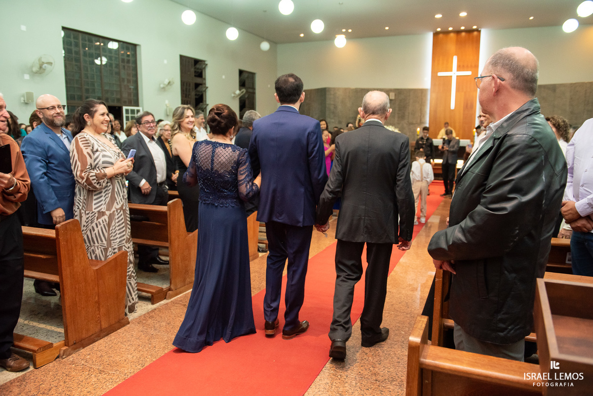 Como casar na igreja Sao sebastião em Para de Minas com o fotogafo de casamento Israel lemos o melhor fotografo d para de minas