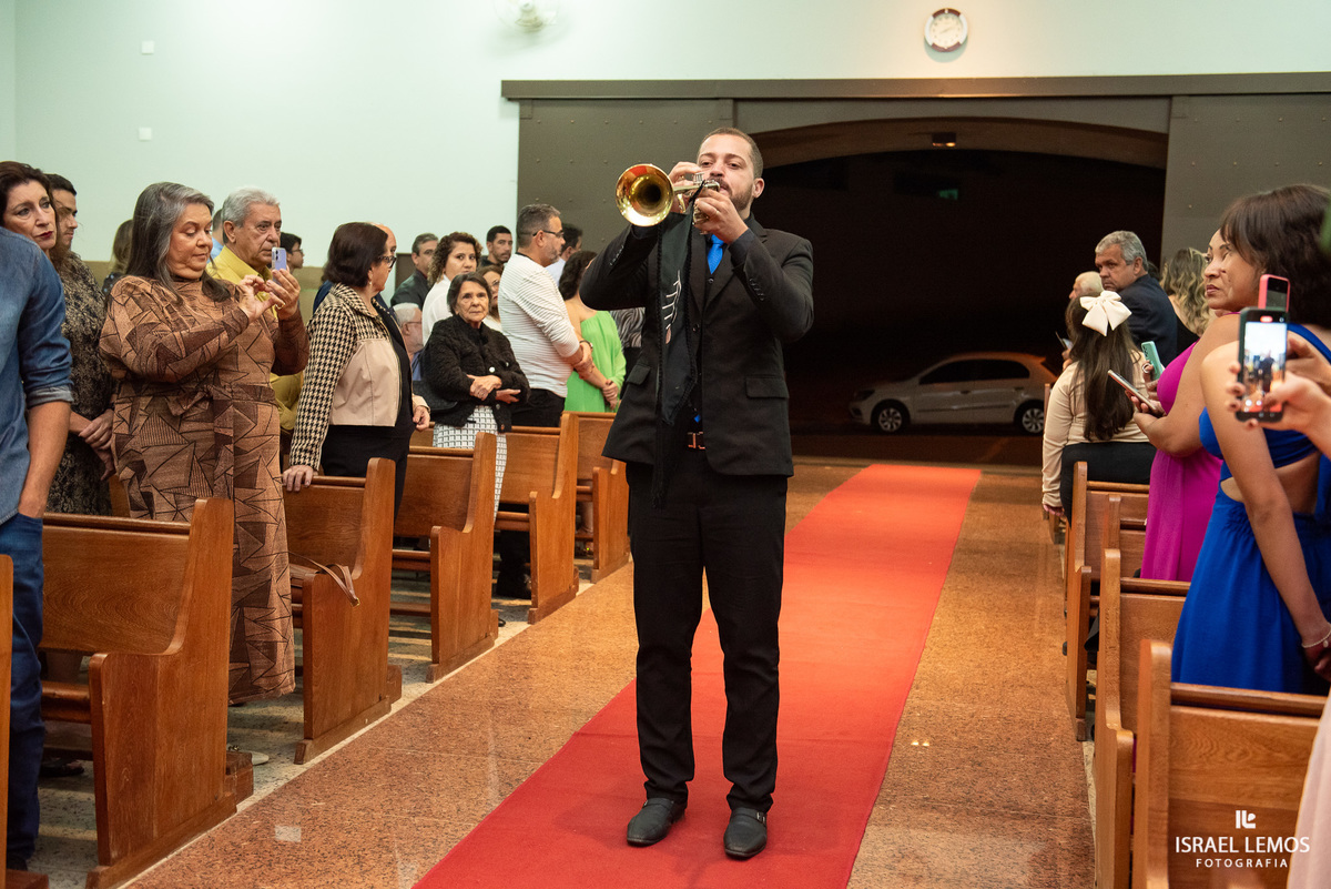 Como casar na igreja Sao sebastião em Para de Minas com o fotogafo de casamento Israel lemos o melhor fotografo d para de minas