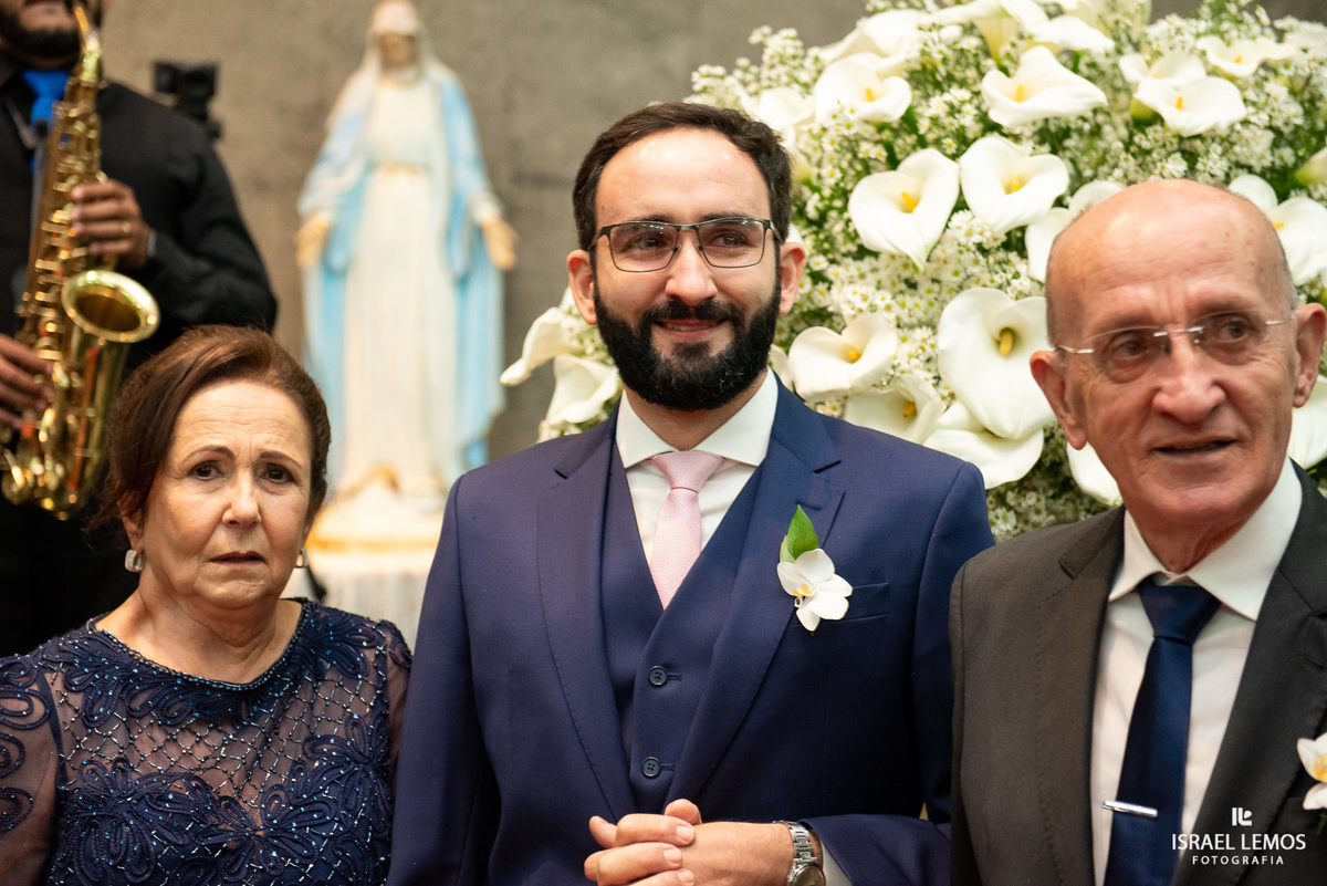 Como casar na igreja Sao sebastião em Para de Minas com o fotogafo de casamento Israel lemos o melhor fotografo d para de minas