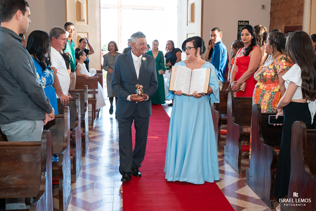 Fotografia de casamento na igreja Francisco em pitangui Israel Lemos fotografo