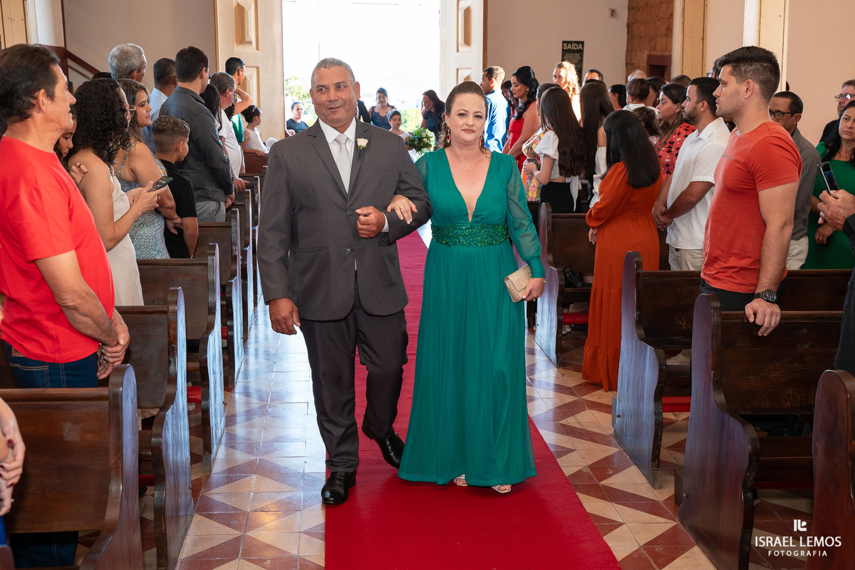 Fotografia de casamento na igreja Francisco em pitangui Israel Lemos fotografo