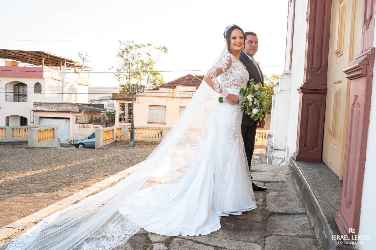 Fotografia de casamento na igreja Francisco em pitangui Israel Lemos fotografoFotografia de casamento na igreja Francisco em pitangui Israel Lemos fotografo