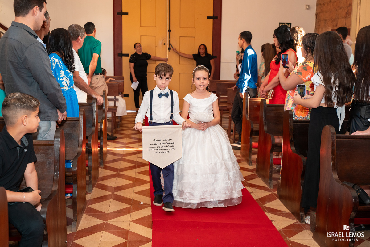 Fotografia de casamento na igreja Francisco em pitangui Israel Lemos fotografo