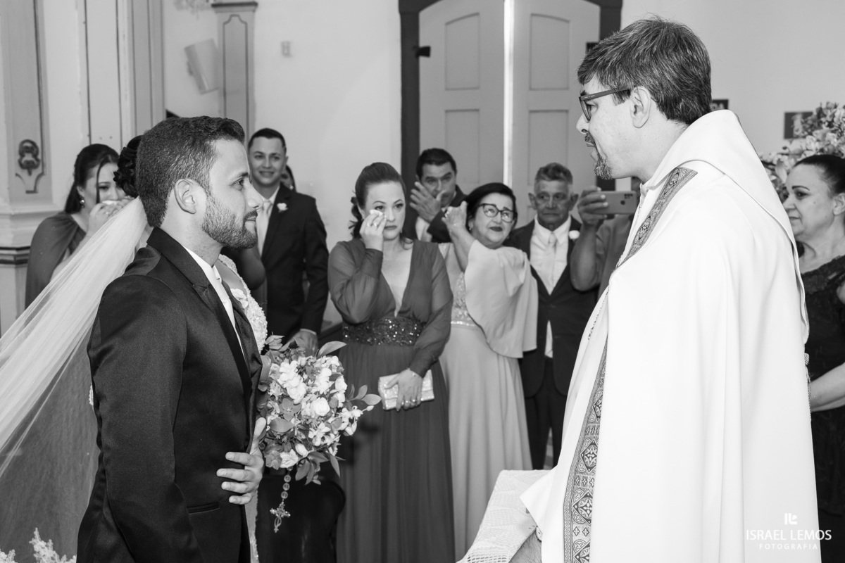 Fotografia de casamento na igreja Francisco em pitangui Israel Lemos fotografo