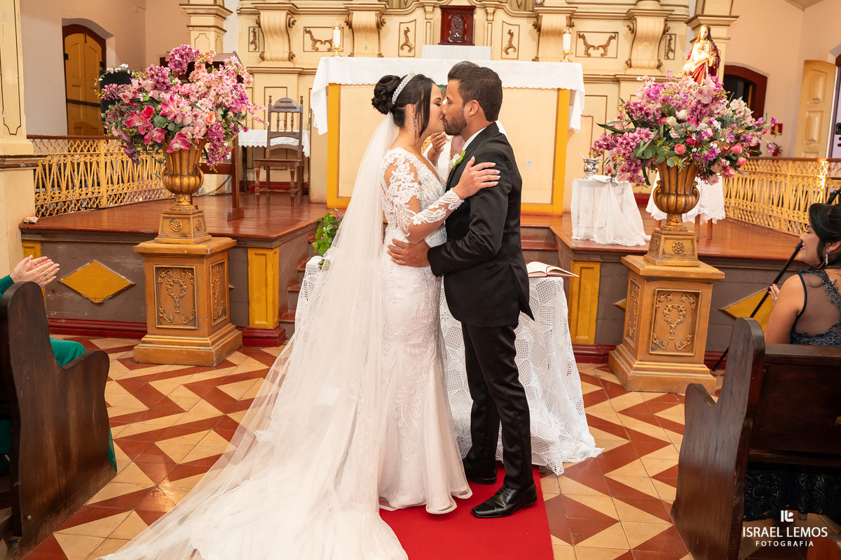 Fotografia de casamento na igreja Francisco em pitangui Israel Lemos fotografo