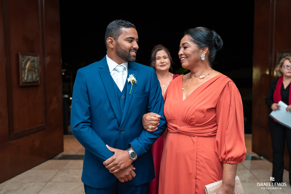 fotografia de casamento na igreja São Francisco Michele e Fernando em para de minas e Itauna fotos Israel lemos fotografo 