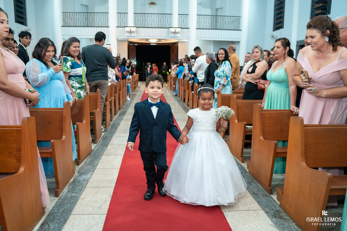 fotografia de casamento na igreja São Francisco Michele e Fernando em para de minas e Itauna fotos Israel lemos fotografo 