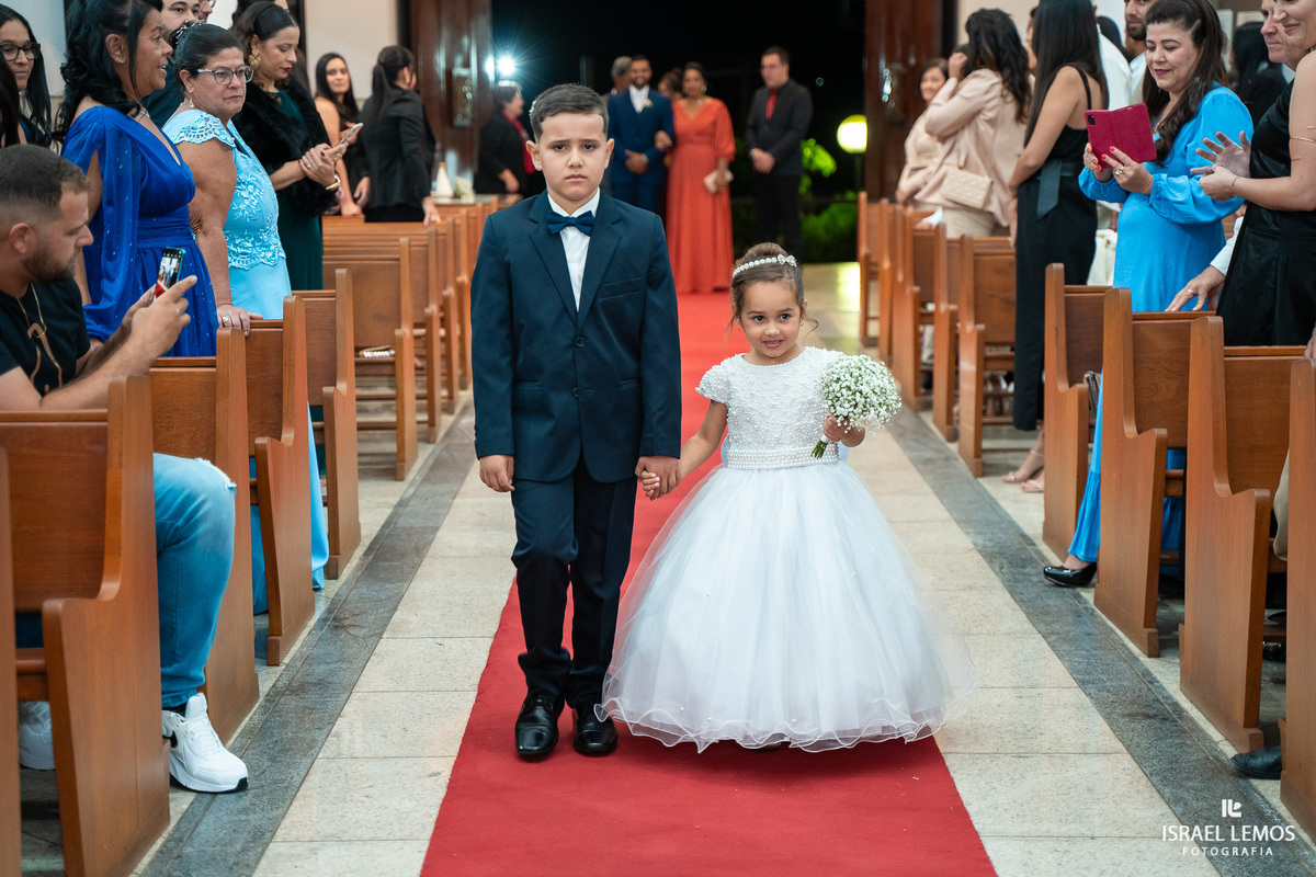 fotografia de casamento na igreja São Francisco Michele e Fernando em para de minas e Itauna fotos Israel lemos fotografo 