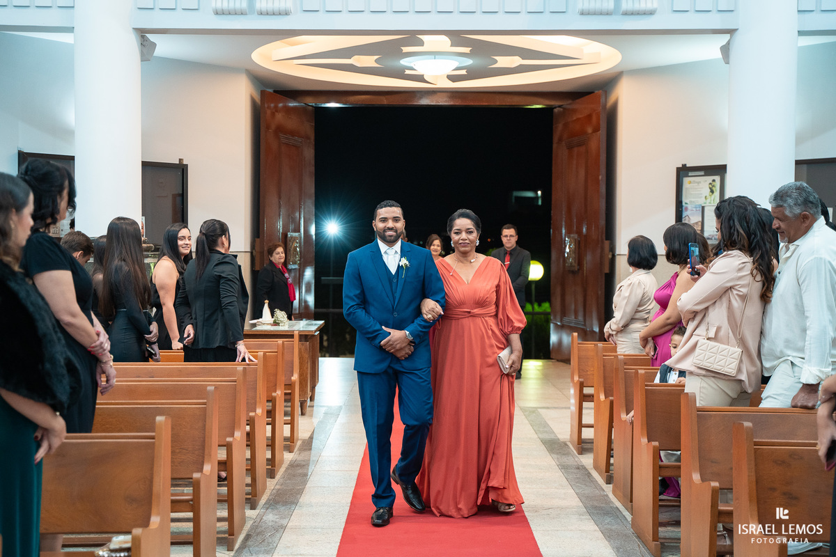 fotografia de casamento na igreja São Francisco Michele e Fernando em para de minas e Itauna fotos Israel lemos fotografo 