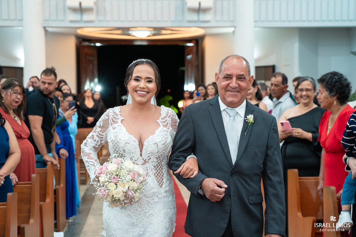fotografia de casamento na igreja São Francisco Michele e Fernando em para de minas e Itauna fotos Israel lemos fotografo 