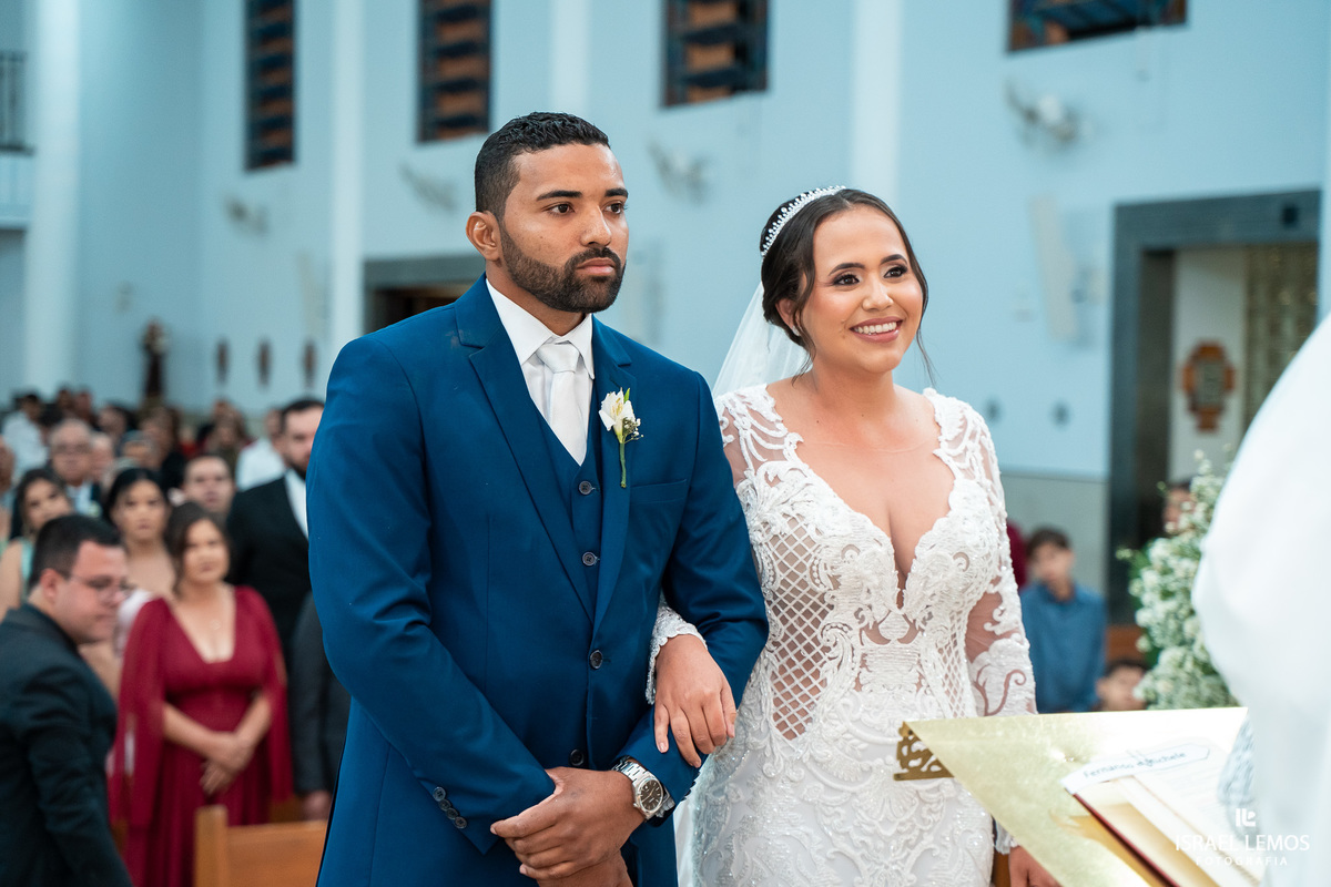 fotografia de casamento na igreja São Francisco Michele e Fernando em para de minas e Itauna fotos Israel lemos fotografo 