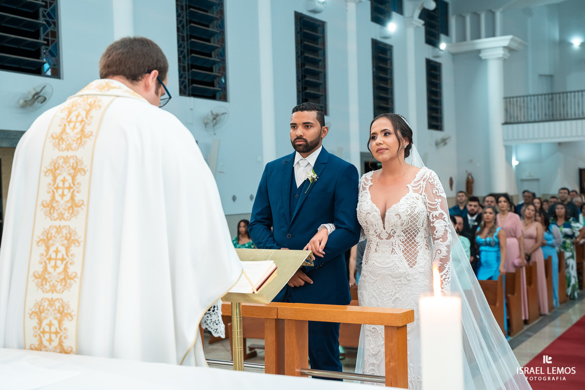 fotografia de casamento na igreja São Francisco Michele e Fernando em para de minas e Itauna fotos Israel lemos fotografo 