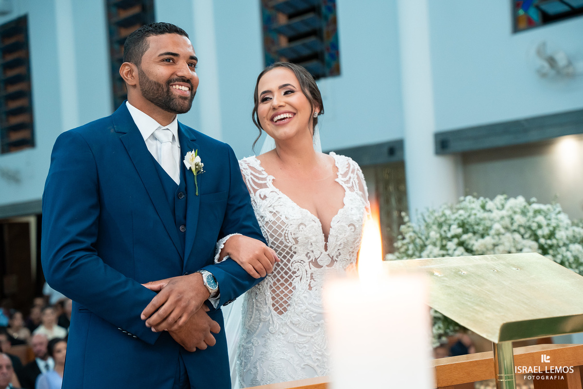 fotografia de casamento na igreja São Francisco Michele e Fernando em para de minas e Itauna fotos Israel lemos fotografo 