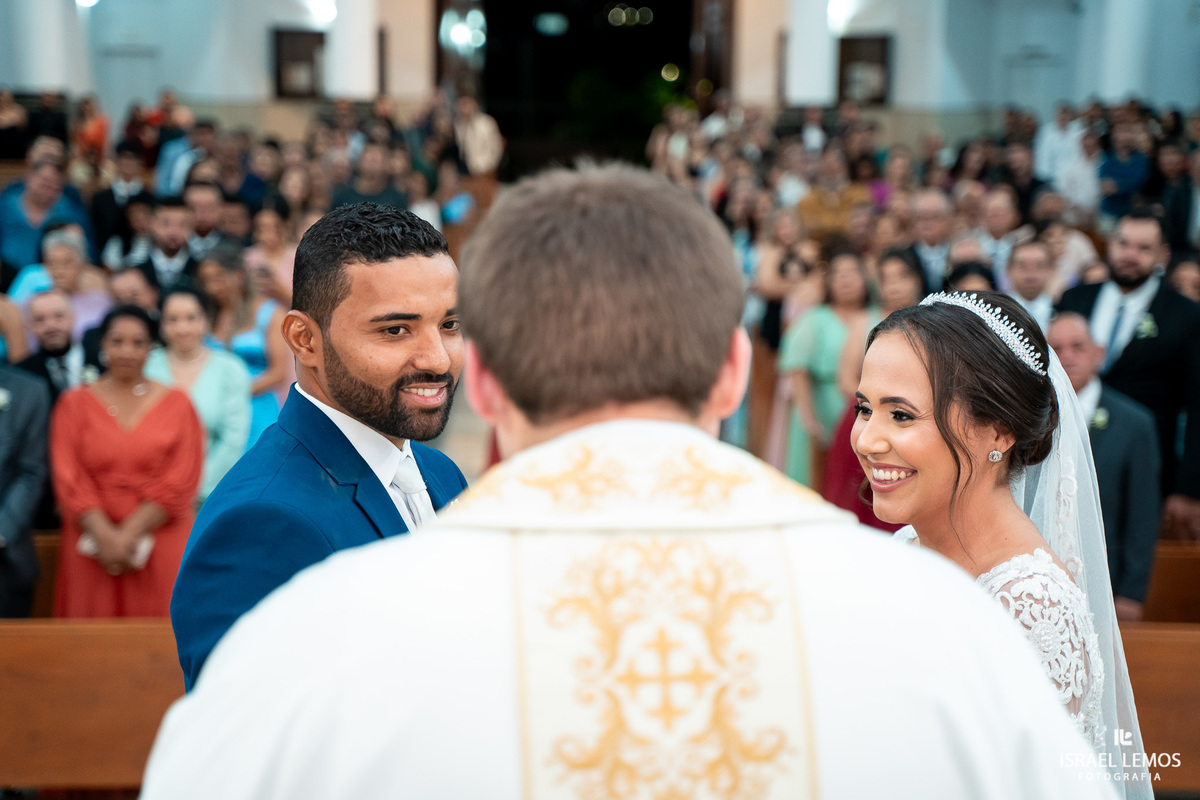 fotografia de casamento na igreja São Francisco Michele e Fernando em para de minas e Itauna fotos Israel lemos fotografo 